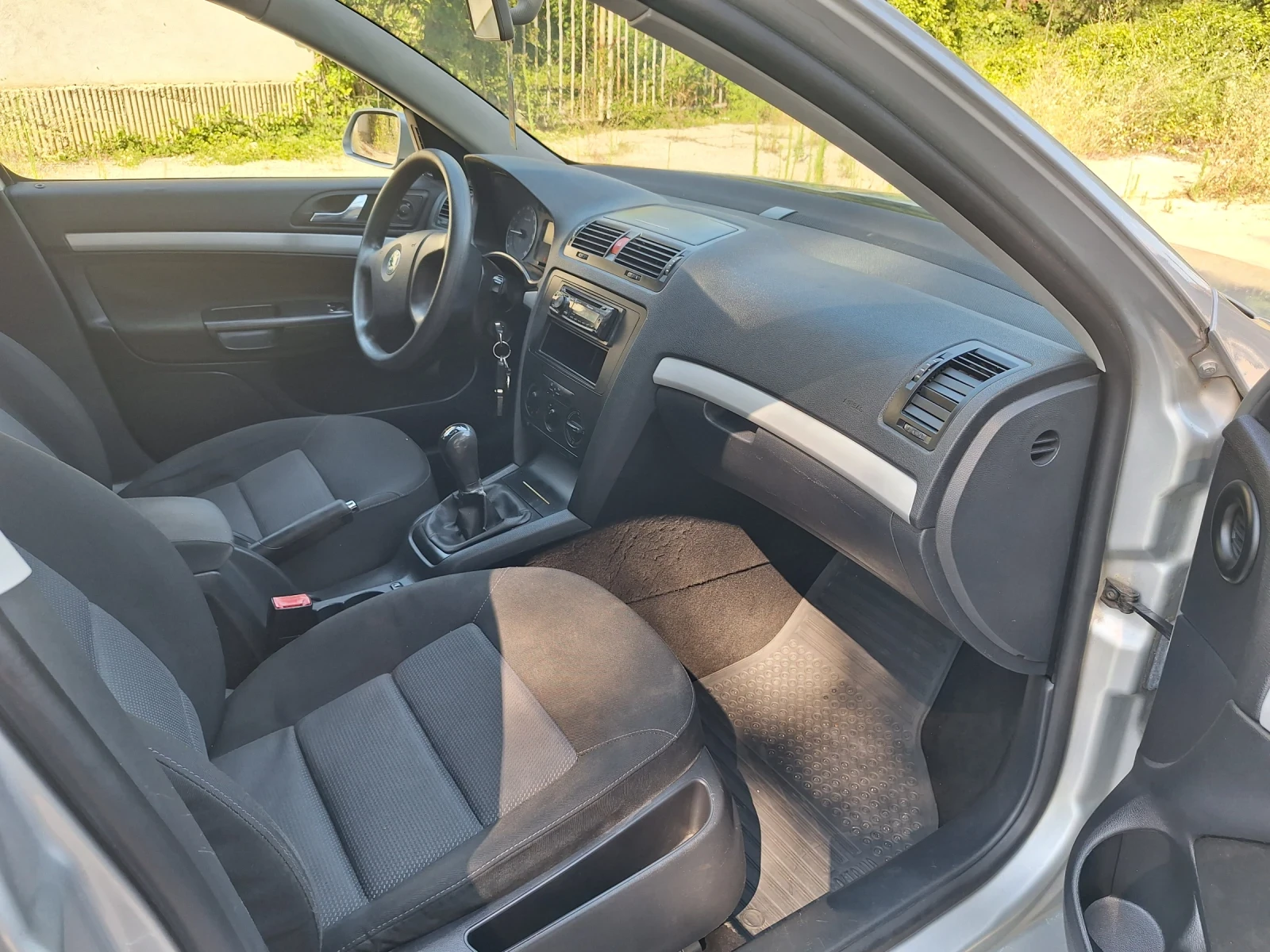Skoda Octavia 1.9 тди, снимка 9 - Автомобили и джипове - 55465426