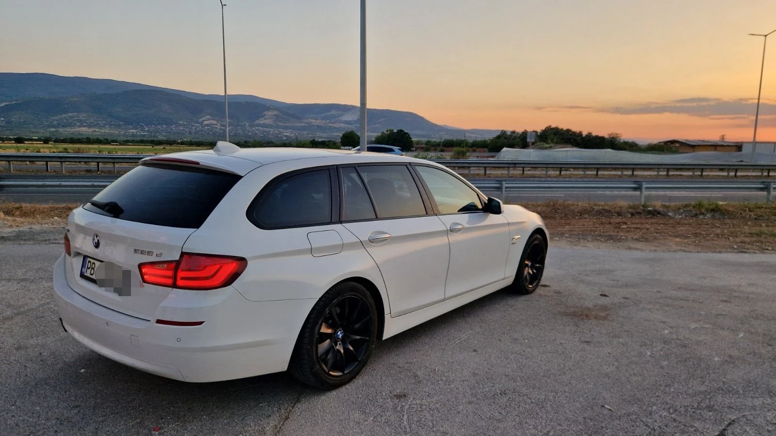 BMW 525 Xdrive, снимка 2 - Автомобили и джипове - 55646831