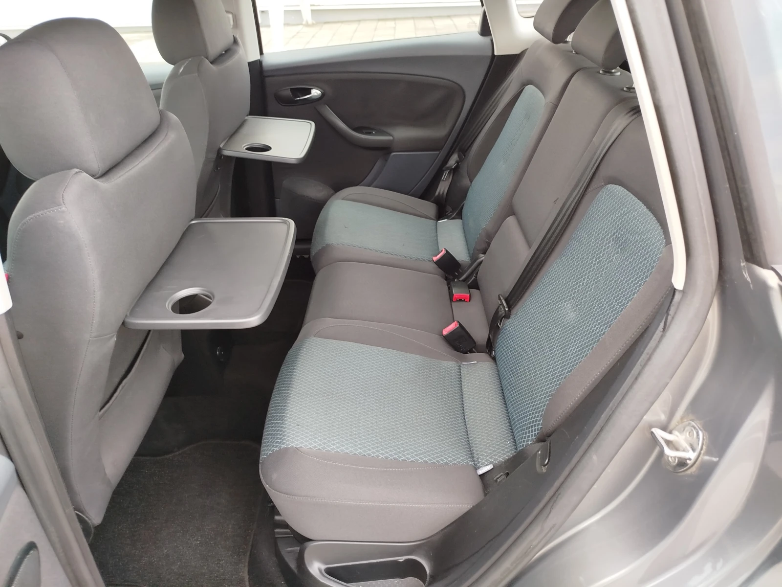 Seat Altea ALTEA-XL-1.6-102кс., снимка 11 - Автомобили и джипове - 56272681