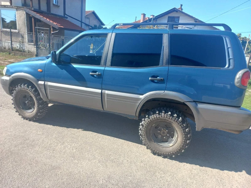 Nissan Terrano 3 TDI, снимка 2 - Автомобили и джипове - 48386794