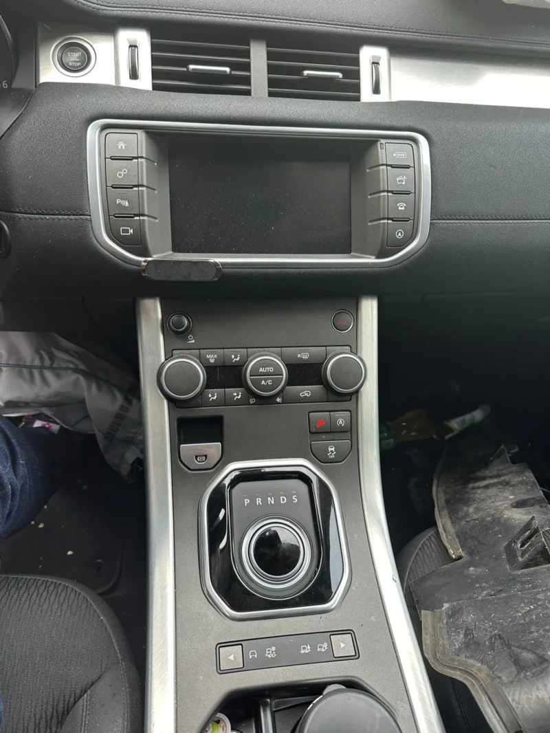 Land Rover Range Rover Evoque 2.0 D , снимка 9 - Автомобили и джипове - 48474288