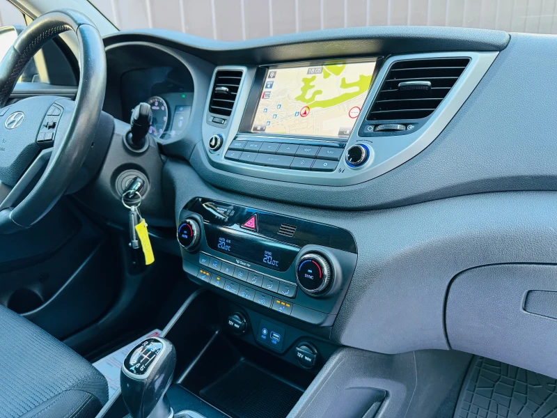 Hyundai Tucson * 2.0CRDi* EDITION* 4WD, снимка 13 - Автомобили и джипове - 51526749