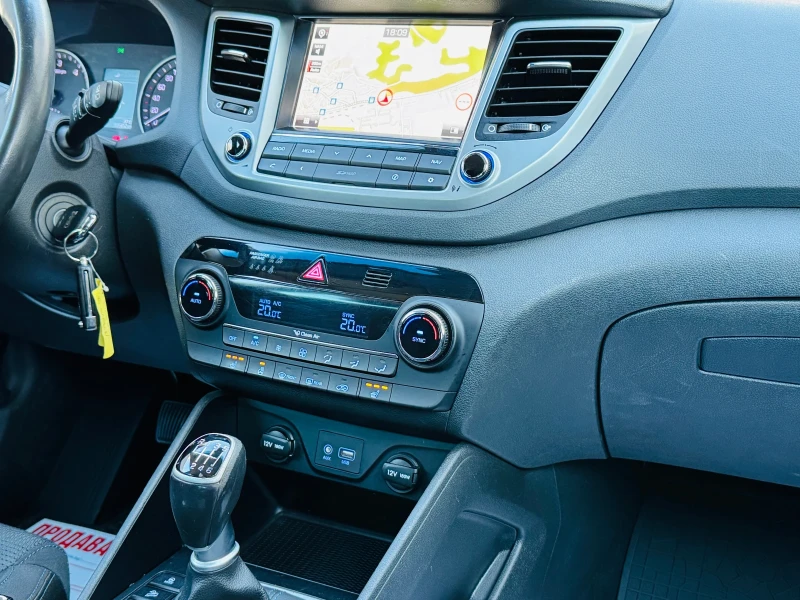 Hyundai Tucson * 2.0CRDi* EDITION* 4WD, снимка 15 - Автомобили и джипове - 51526749