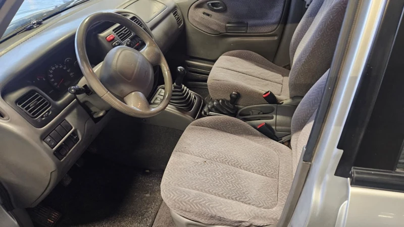 Suzuki Grand vitara, снимка 6 - Автомобили и джипове - 52528086