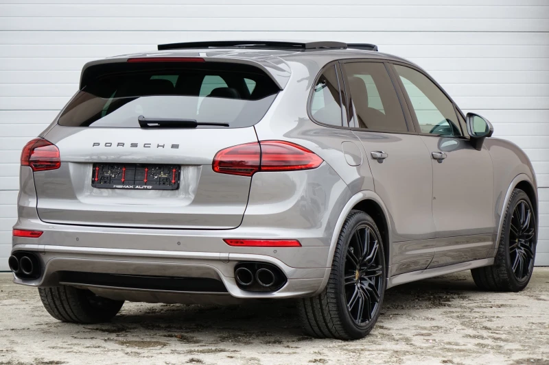 Porsche Cayenne GTS OPTIC* HD MATRIX LIGTS* BOSE* PANO* , снимка 7 - Автомобили и джипове - 52592584