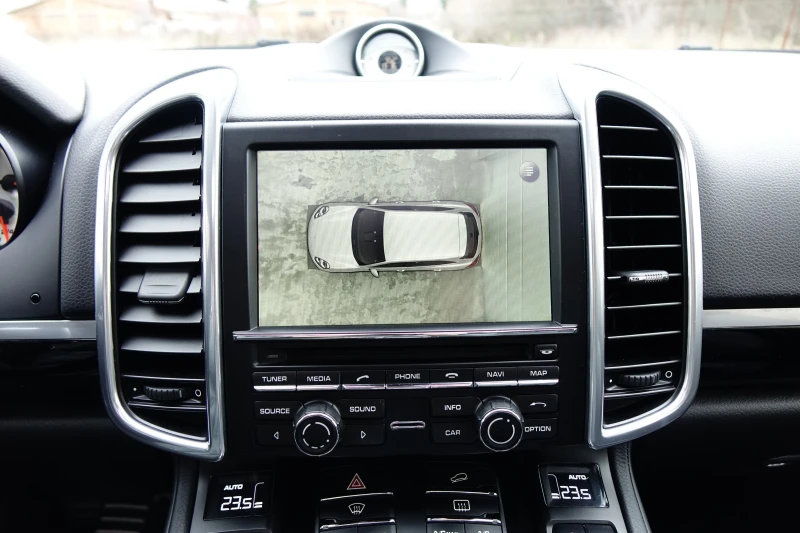Porsche Cayenne GTS OPTIC* HD MATRIX LIGTS* BOSE* PANO* , снимка 10 - Автомобили и джипове - 52592584