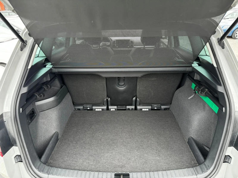 Skoda Karoq 1.6TDI / FULL LED/Camera, снимка 16 - Автомобили и джипове - 53284522