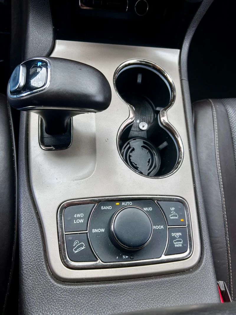 Jeep Grand cherokee SUMMIT * 4X4 * 8ZF, снимка 9 - Автомобили и джипове - 53390036