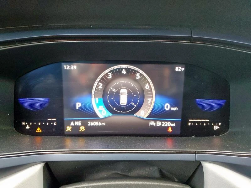 VW Taos 1.5L 4 Front-wheel Drive, снимка 15 - Автомобили и джипове - 53114348