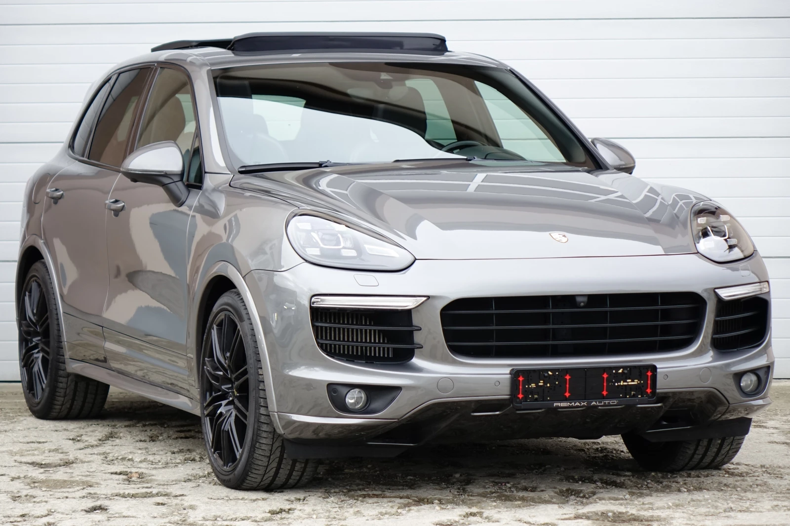 Porsche Cayenne GTS OPTIC* HD MATRIX LIGTS* BOSE* PANO* , снимка 1