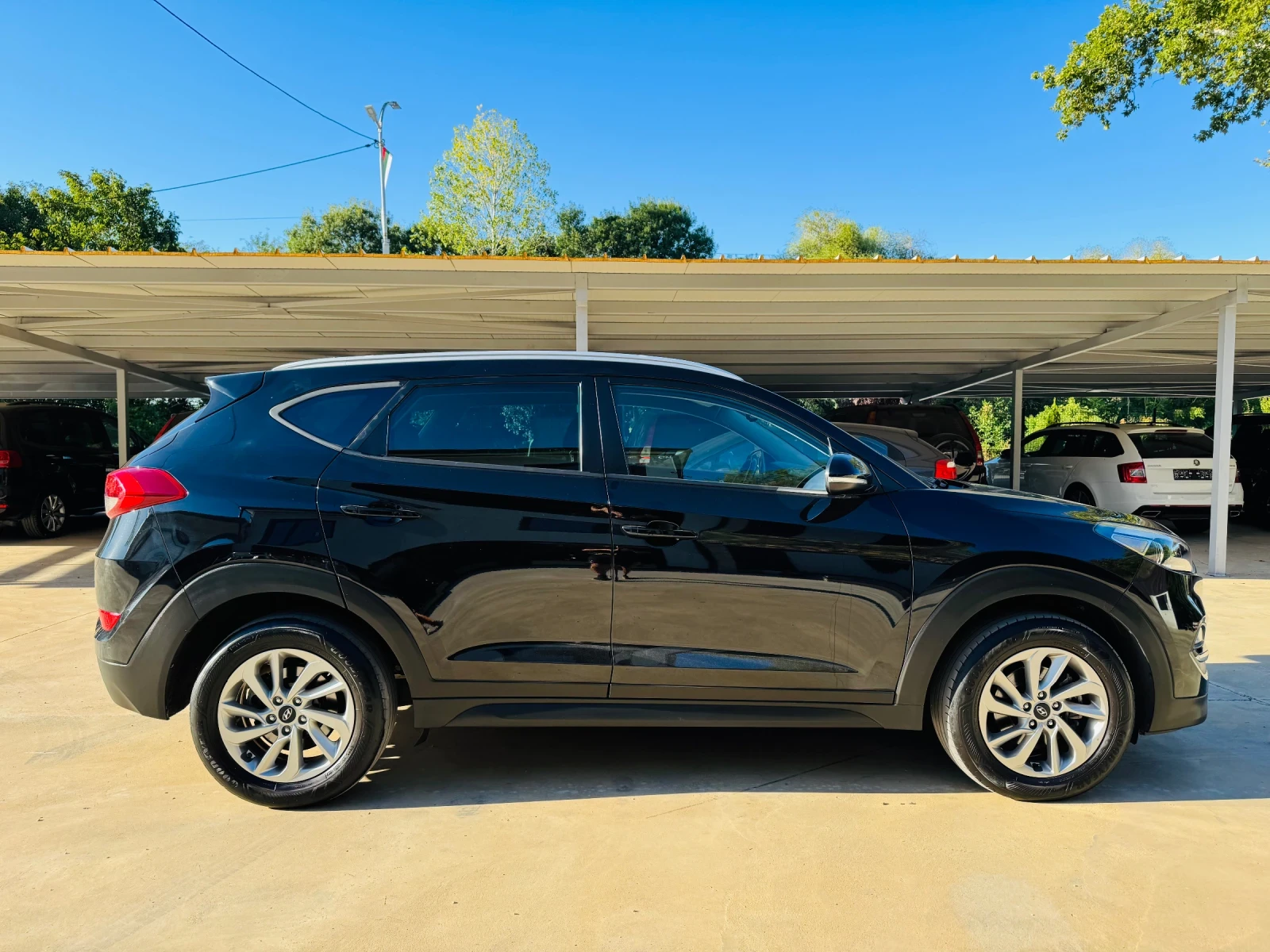 Hyundai Tucson * 2.0CRDi* EDITION* 4WD - изображение 8