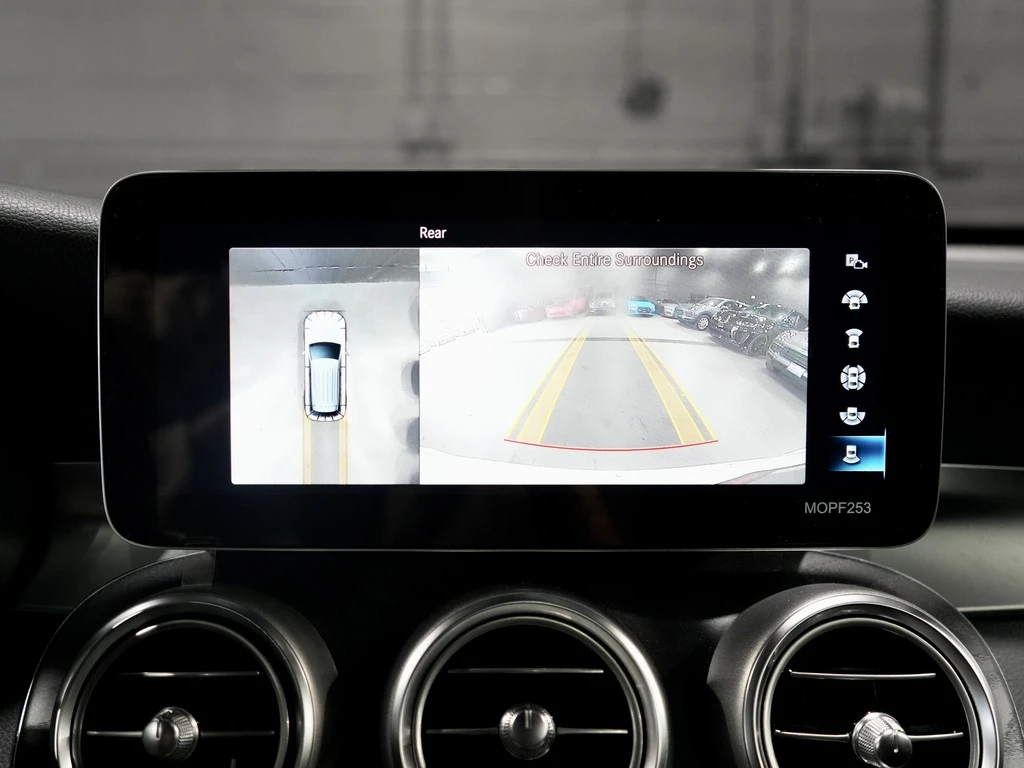 Mercedes-Benz GLC 300 4Matic / PANO / 360 | Mobile.bg   12