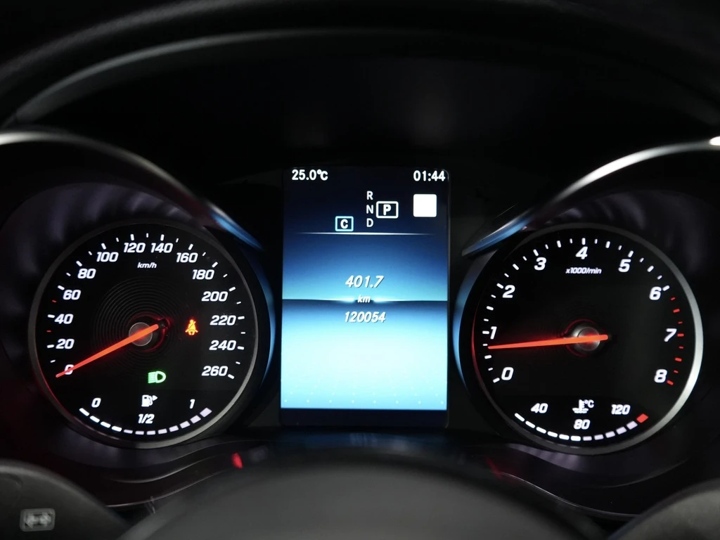 Mercedes-Benz GLC 300 4Matic / PANO / 360 | Mobile.bg   11