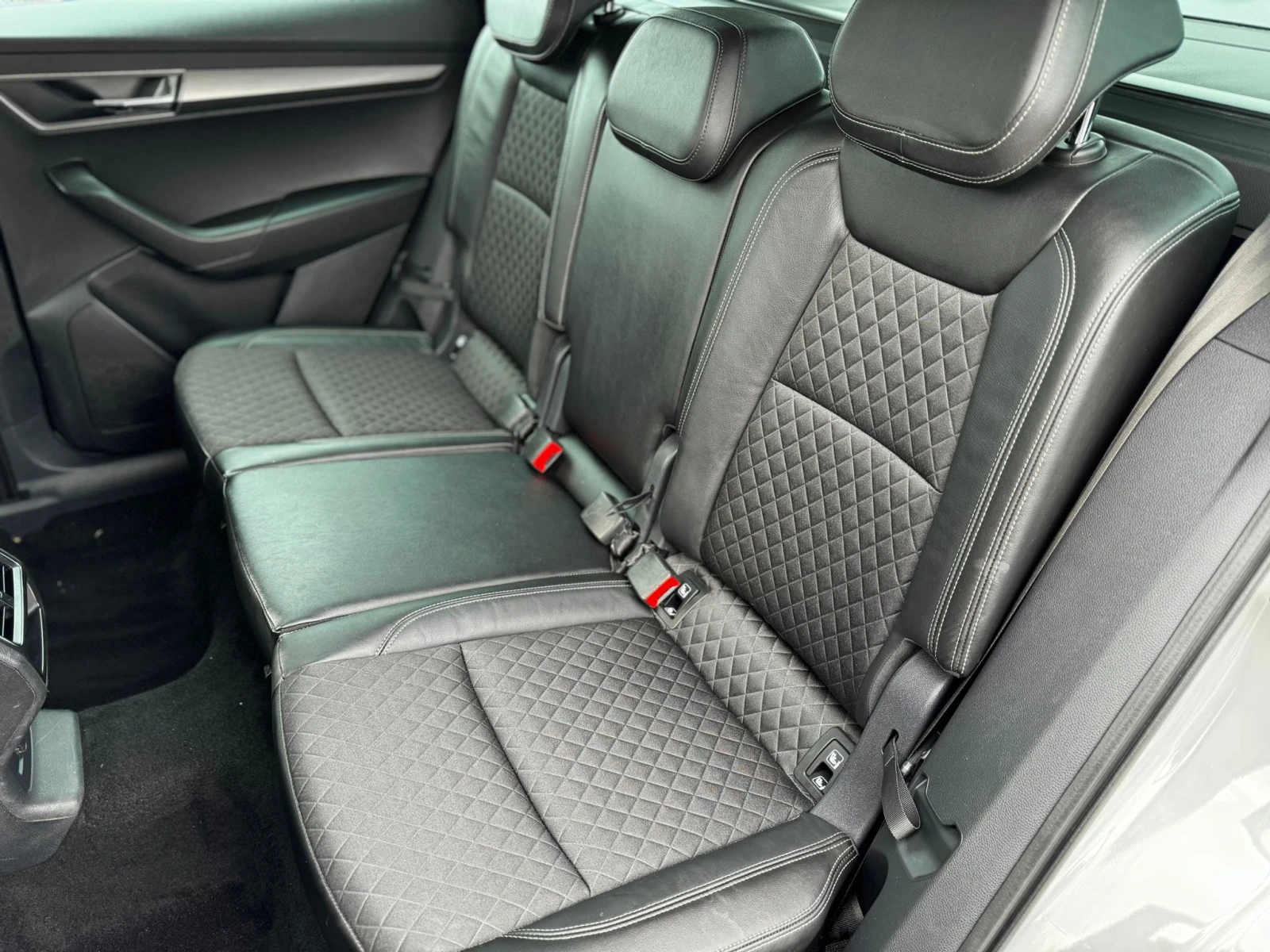 Skoda Karoq 1.6TDI / FULL LED/Camera - изображение 10