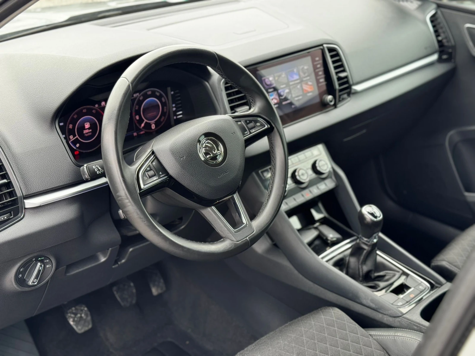 Skoda Karoq 1.6TDI / FULL LED/Camera | Mobile.bg � ����������� 15