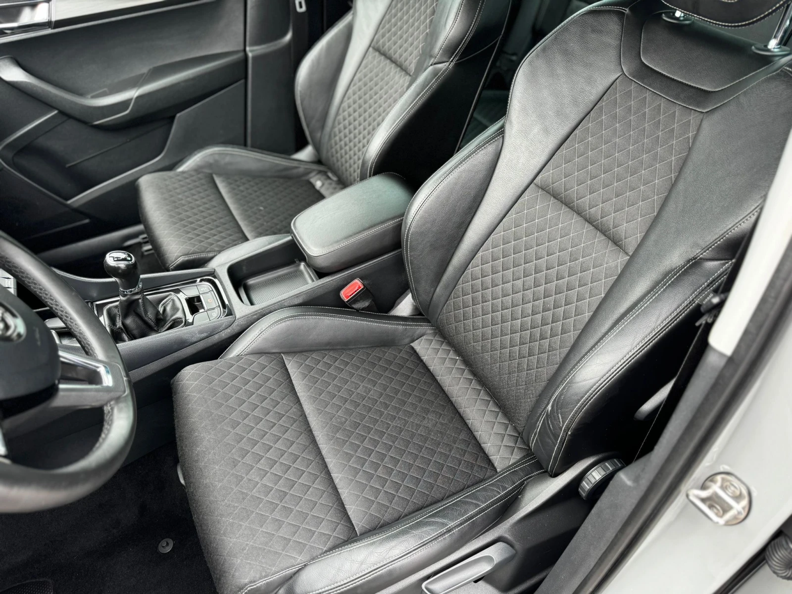 Skoda Karoq 1.6TDI / FULL LED/Camera | Mobile.bg � ����������� 11