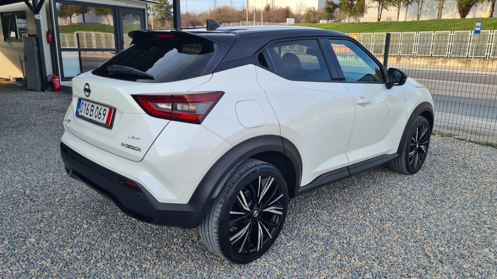 Nissan Juke N-DESING, снимка 10 - Автомобили и джипове - 53840304