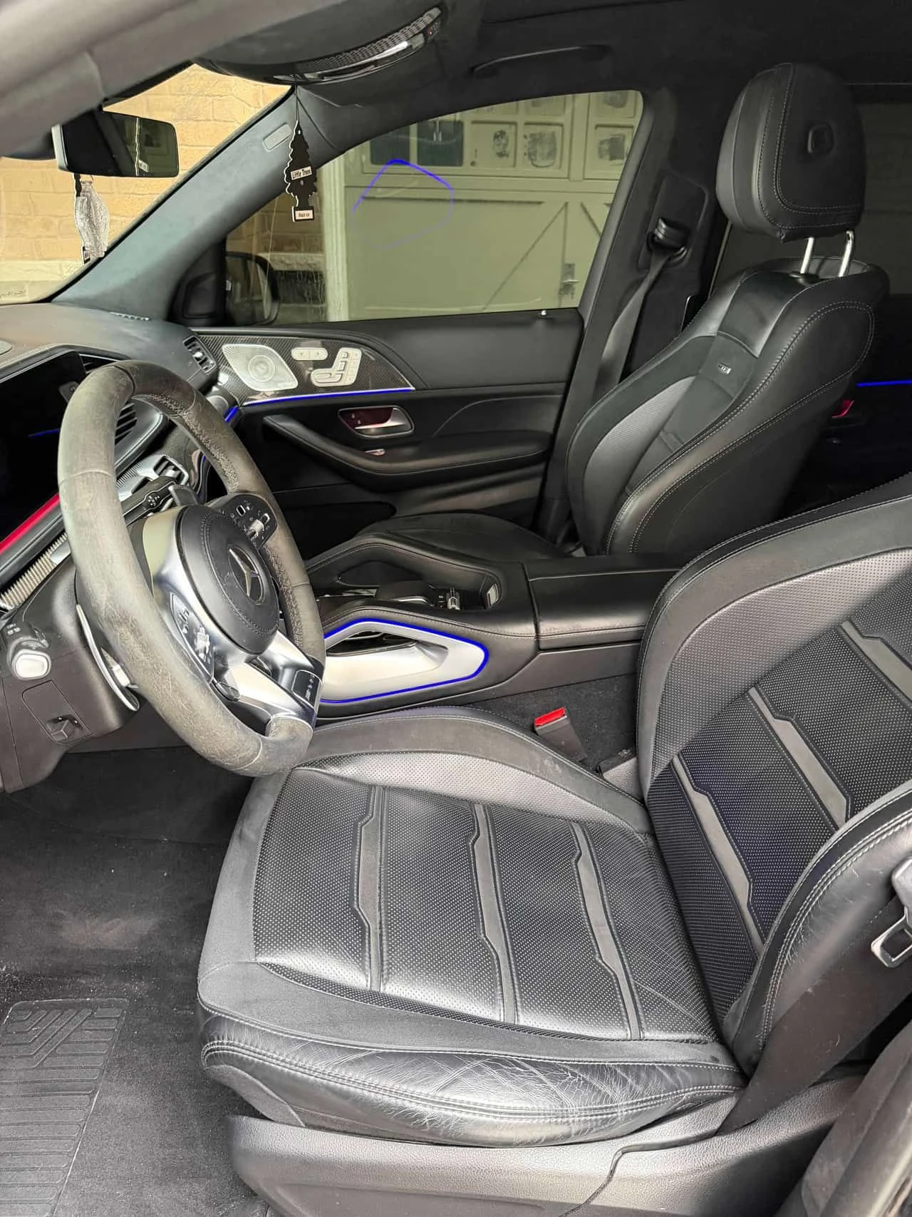 Mercedes-Benz GLS 63 AMG * ДИСТРОНИК * 360 * ОБДУХВАНЕ * BURMESTER, снимка 9 - Автомобили и джипове - 53913602