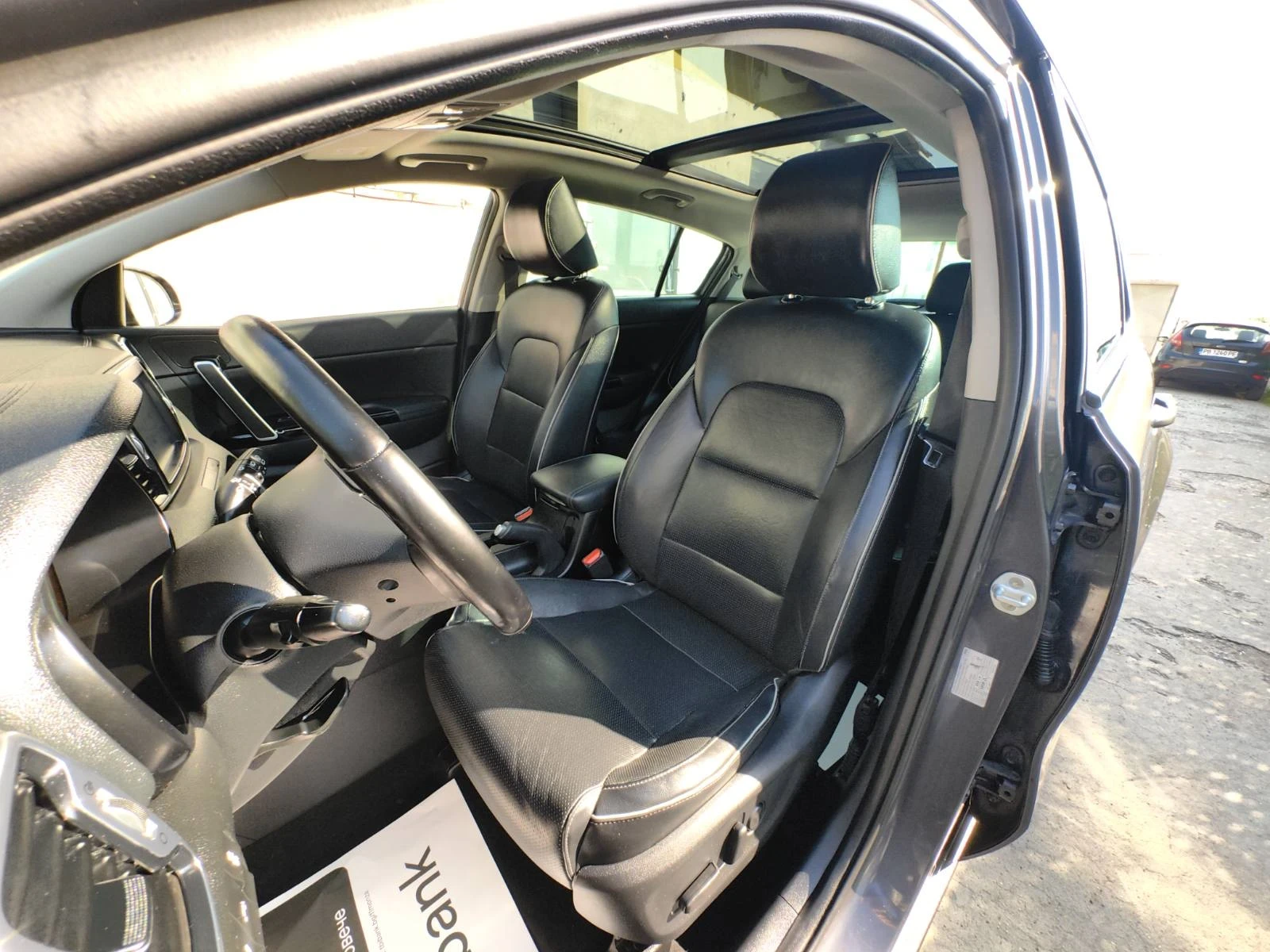 Kia Sportage 1.7 CRDI PREMIUM Сервизна история, снимка 8 - Автомобили и джипове - 54829439