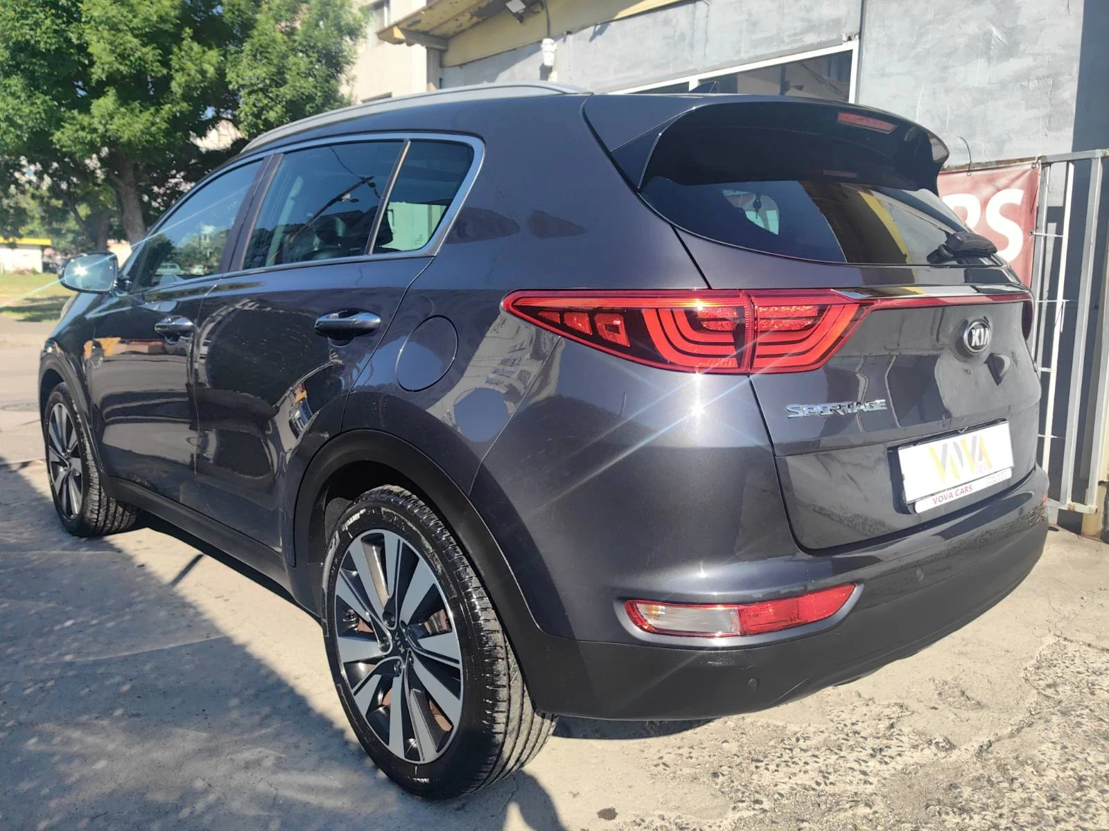 Kia Sportage 1.7 CRDI PREMIUM Сервизна история, снимка 4 - Автомобили и джипове - 54829439