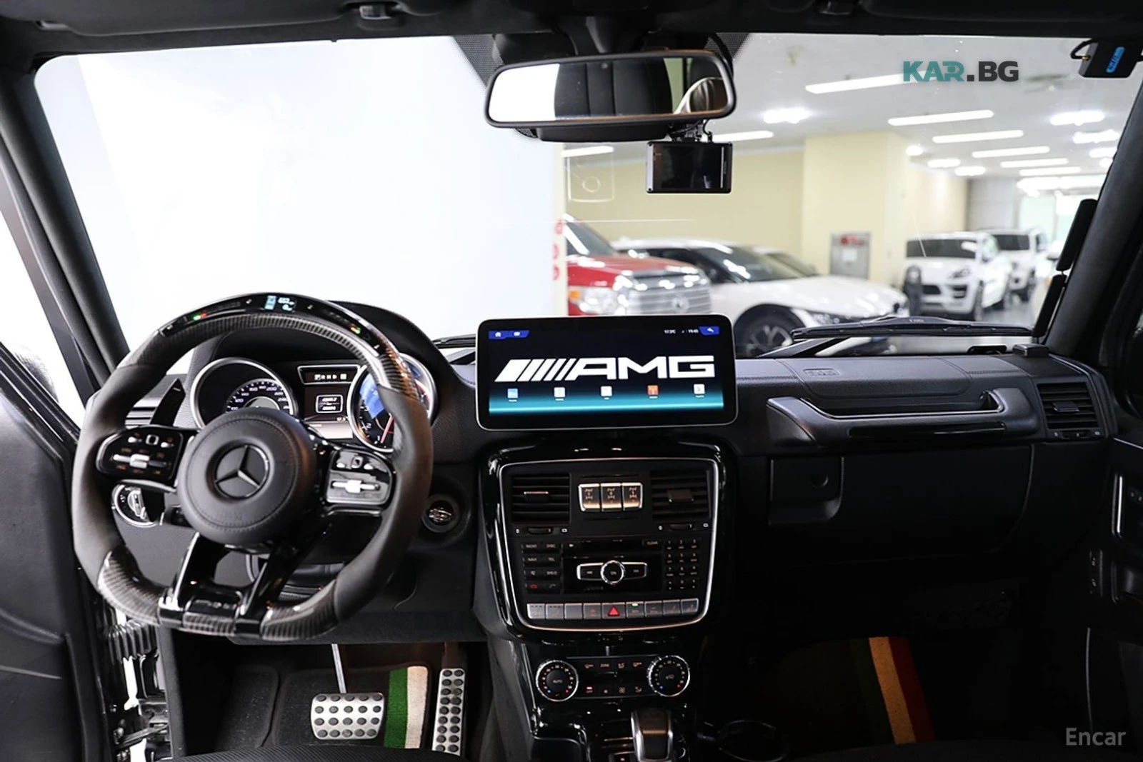 Mercedes-Benz G 63 AMG ПОДГРЕВ* ОБДУХВ* МОНИТОРИ* APPLE CARPLAY* HUD* ПАН, снимка 17 - Автомобили и джипове - 55050185