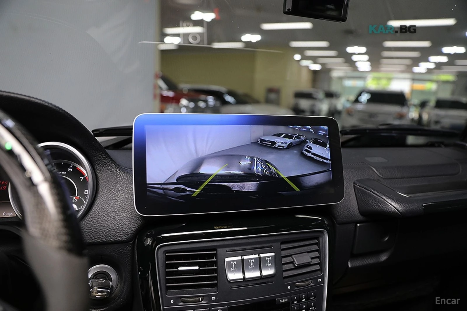 Mercedes-Benz G 63 AMG ПОДГРЕВ* ОБДУХВ* МОНИТОРИ* APPLE CARPLAY* HUD* ПАН, снимка 13 - Автомобили и джипове - 55050185