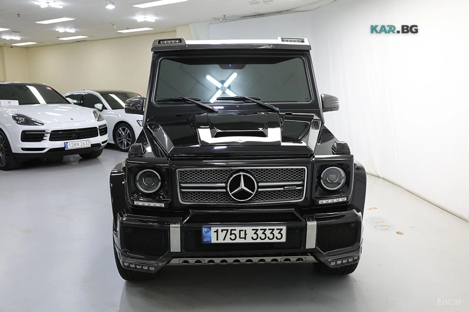 Mercedes-Benz G 63 AMG ПОДГРЕВ* ОБДУХВ* МОНИТОРИ* APPLE CARPLAY* HUD* ПАН, снимка 2 - Автомобили и джипове - 55050185