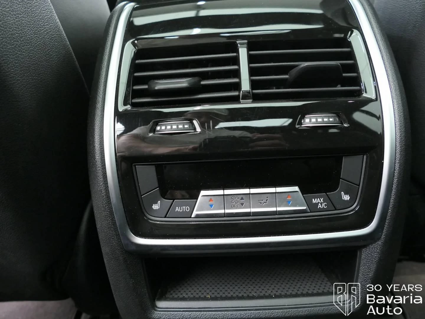 BMW X7 40d xDrive M Sport Paket Sportautomatic, снимка 15 - Автомобили и джипове - 55632509
