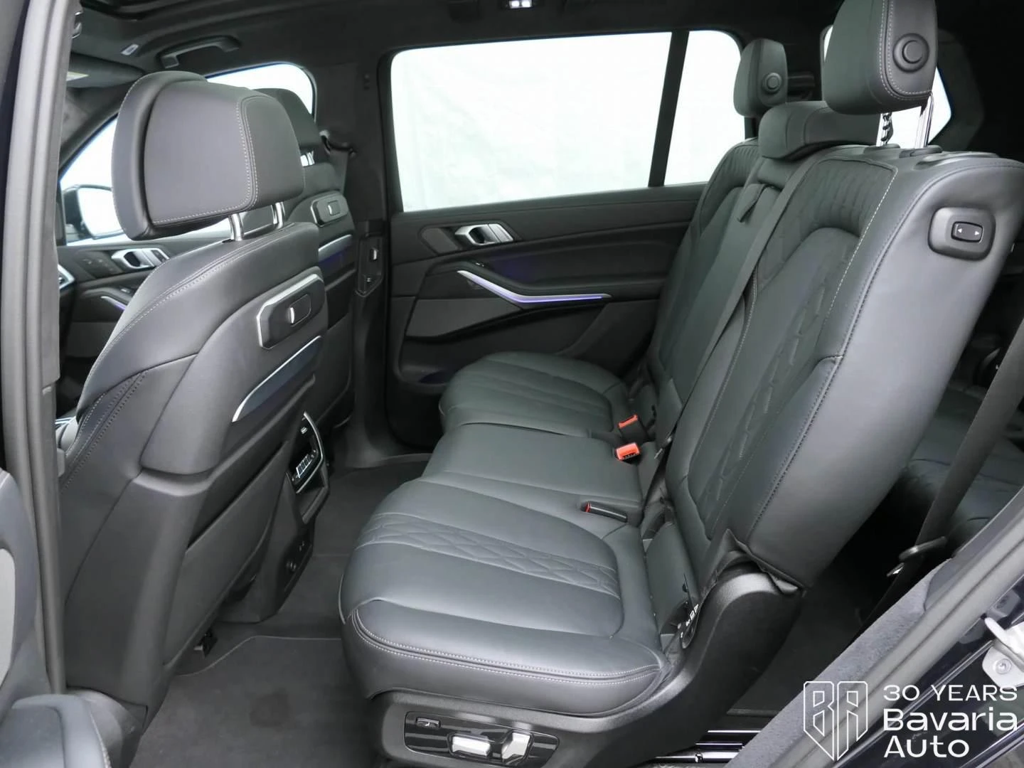 BMW X7 40d xDrive M Sport Paket Sportautomatic, снимка 8 - Автомобили и джипове - 55632509