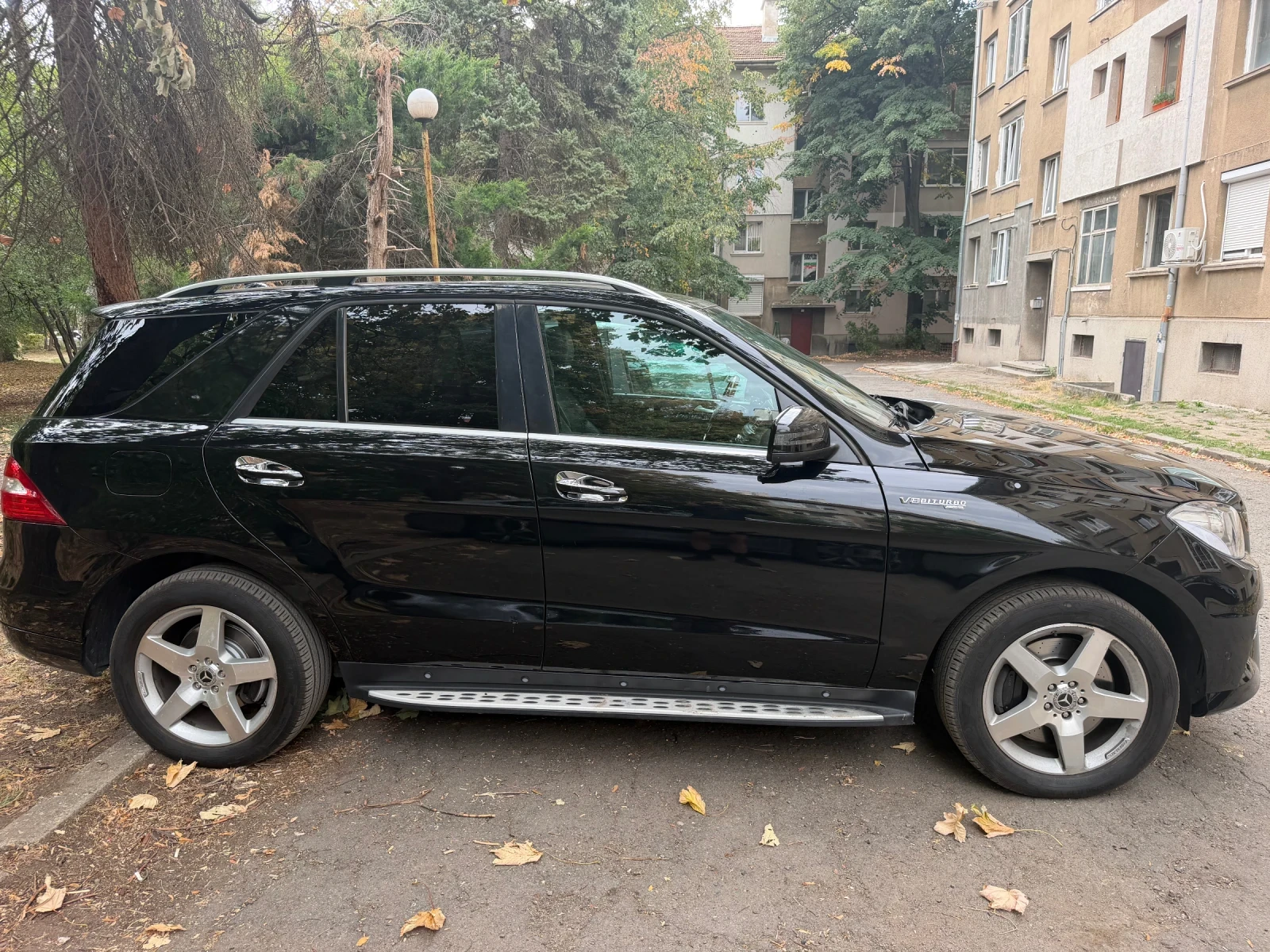 Mercedes-Benz ML 500 Ml 550 AMG, снимка 7 - Автомобили и джипове - 56136417