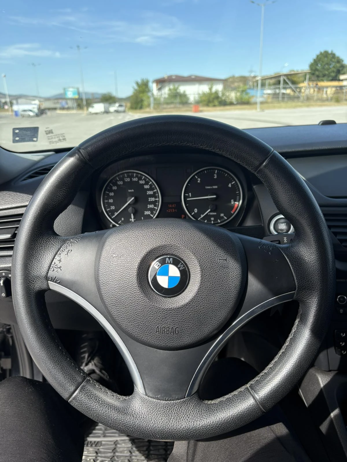 BMW X1 2.0, снимка 11 - Автомобили и джипове - 56357601