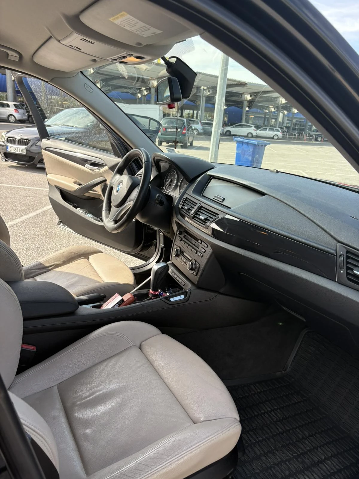BMW X1 2.0, снимка 8 - Автомобили и джипове - 56357601
