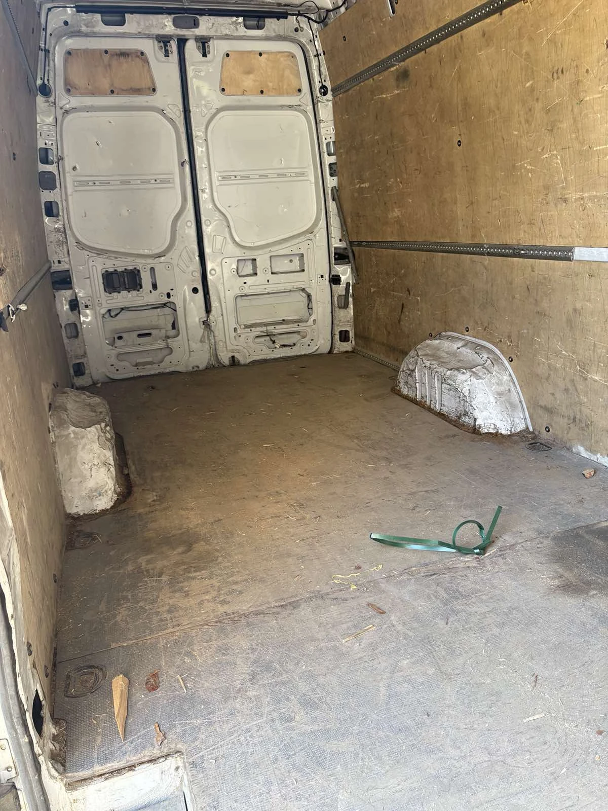 Mercedes-Benz Sprinter 316 товарен, снимка 5 - Бусове и автобуси - 54122425