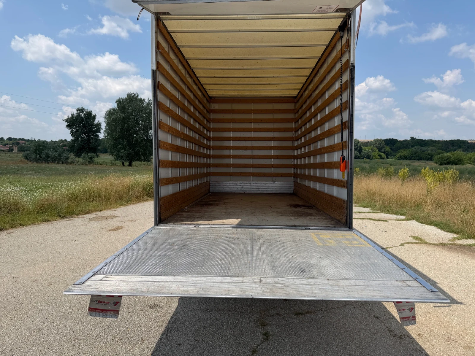 Iveco 35s15 Теглич 3500кг, снимка 8 - Бусове и автобуси - 55187120