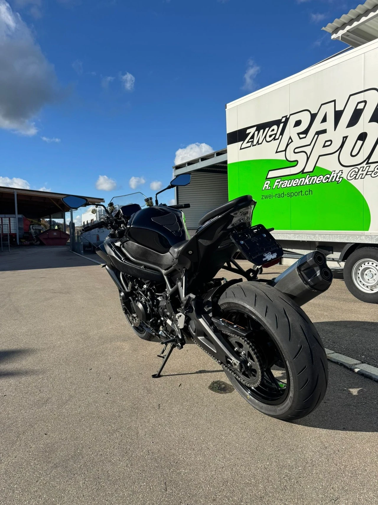 Kawasaki Ninja Z H2 Supercharger Compressor Akrapovich  - изображение 4