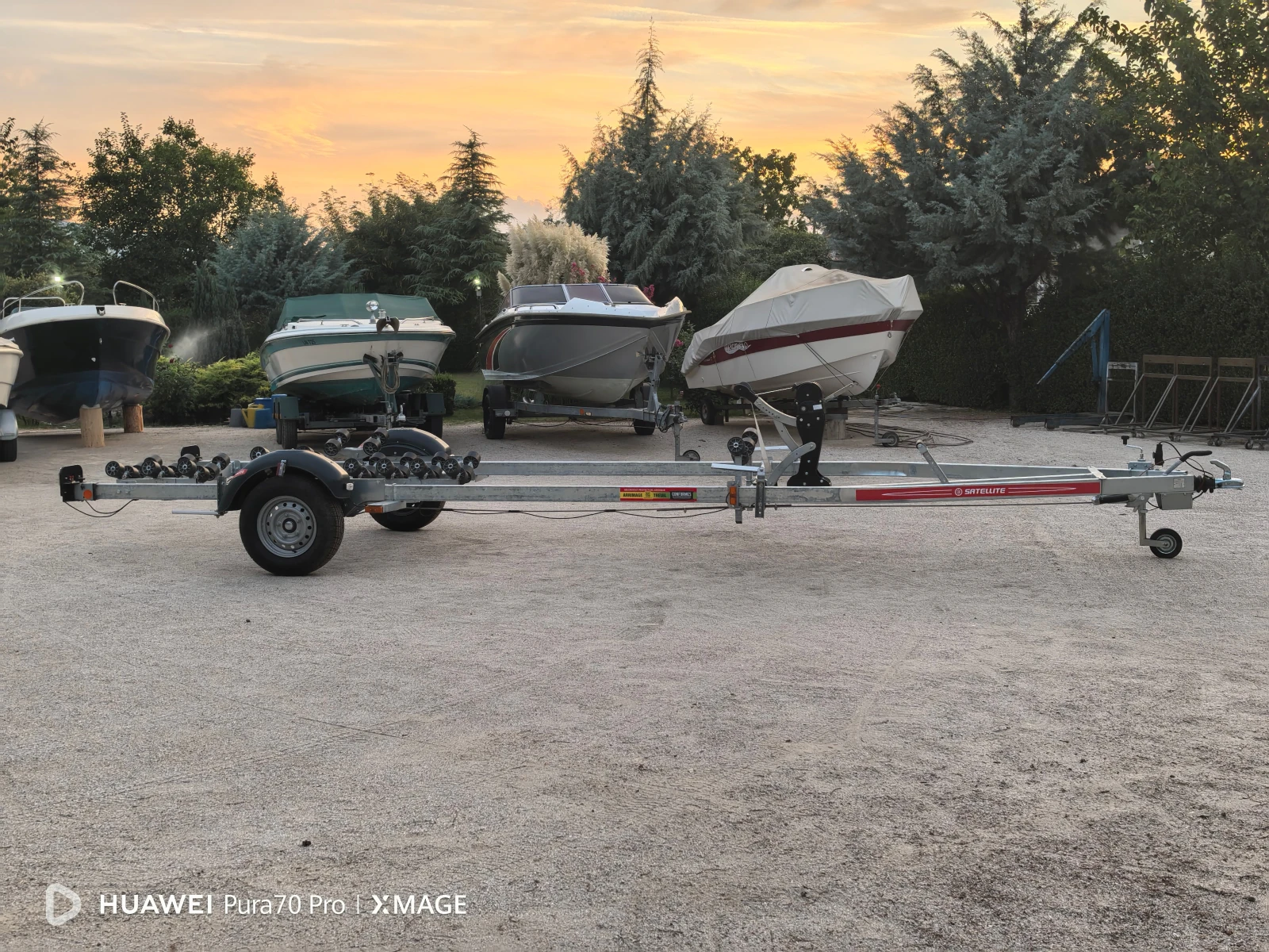   Satellite | Mobile.bg   7