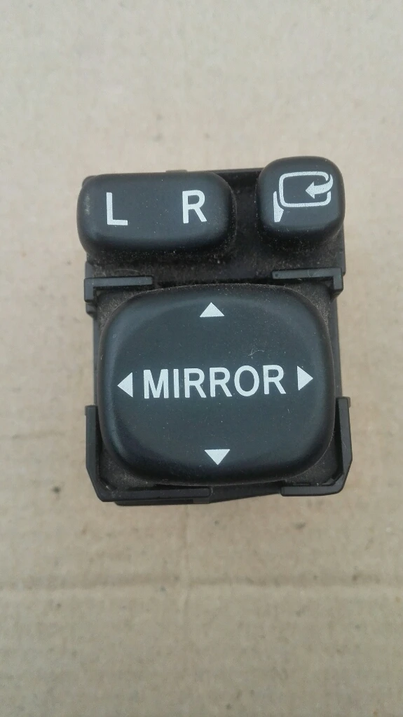 Копче регулиране огледала Лексус ИС220