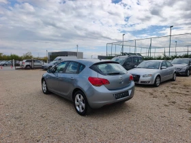 Opel Astra КАТО НОВА, снимка 8