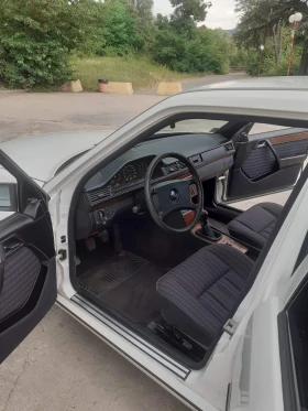 Mercedes-Benz 124 200 E | Mobile.bg    6