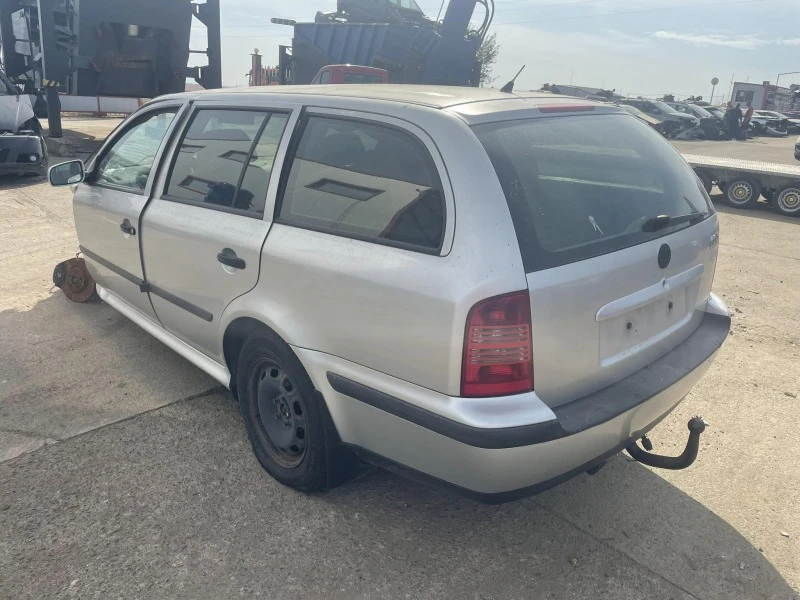 Skoda Octavia 1.9, снимка 3 - Автомобили и джипове - 42447102