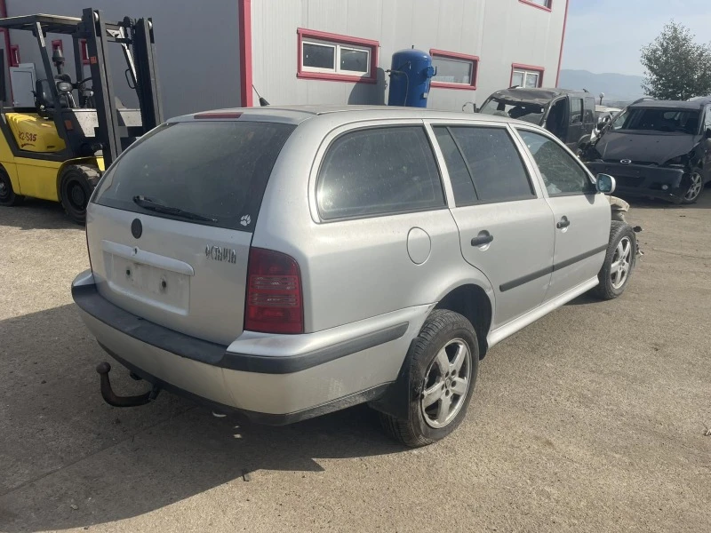 Skoda Octavia 1.9, снимка 1 - Автомобили и джипове - 42447102