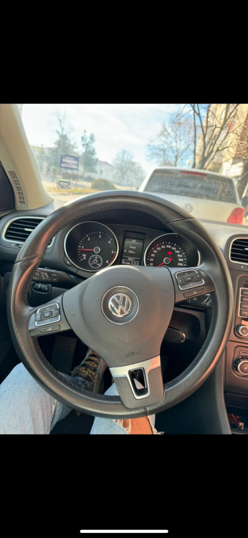 VW Golf 1.6, снимка 6 - Автомобили и джипове - 47457172