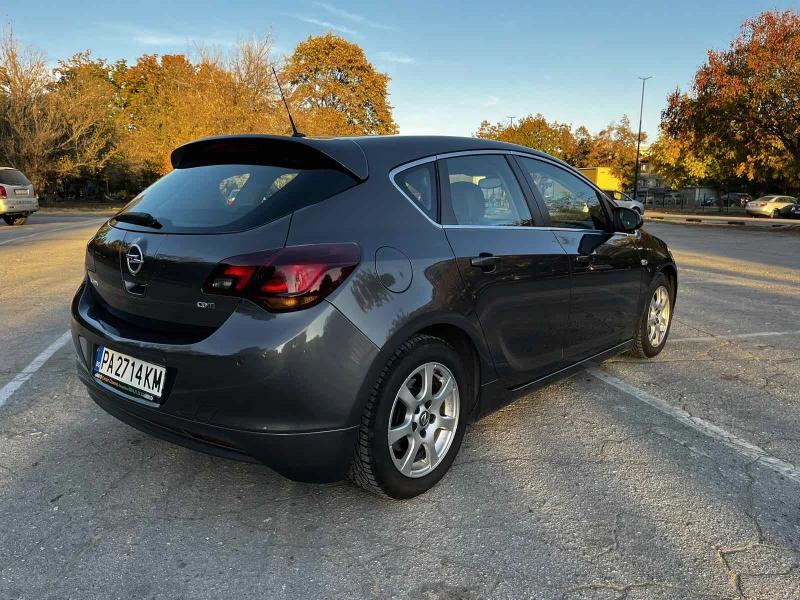 Opel Astra, снимка 2 - Автомобили и джипове - 47760818