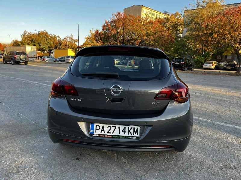 Opel Astra, снимка 3 - Автомобили и джипове - 47760818