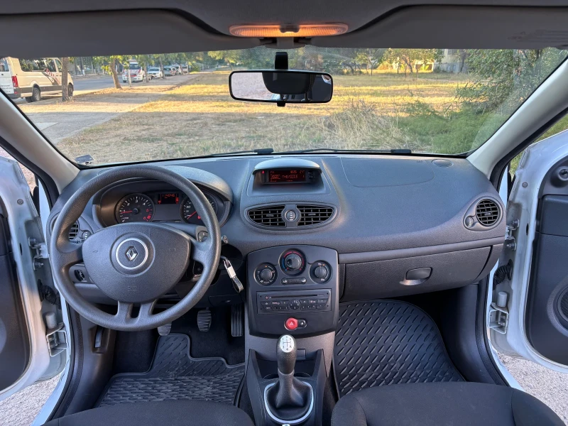 Renault Clio Clio III, 1, 5 dCi 75hp, снимка 13 - Автомобили и джипове - 52138293