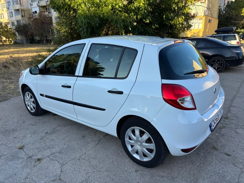 Renault Clio Clio III, 1, 5 dCi 75hp, снимка 5 - Автомобили и джипове - 52138293