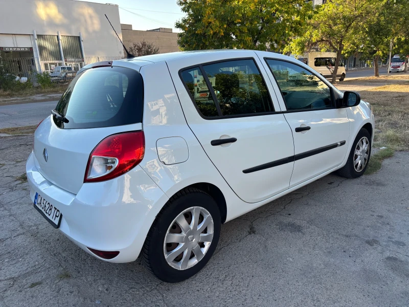 Renault Clio Clio III, 1, 5 dCi 75hp, снимка 6 - Автомобили и джипове - 52138293