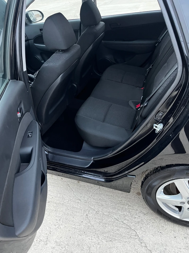 Hyundai I30 CW НОВ ВНОС Германия, снимка 10 - Автомобили и джипове - 52335612