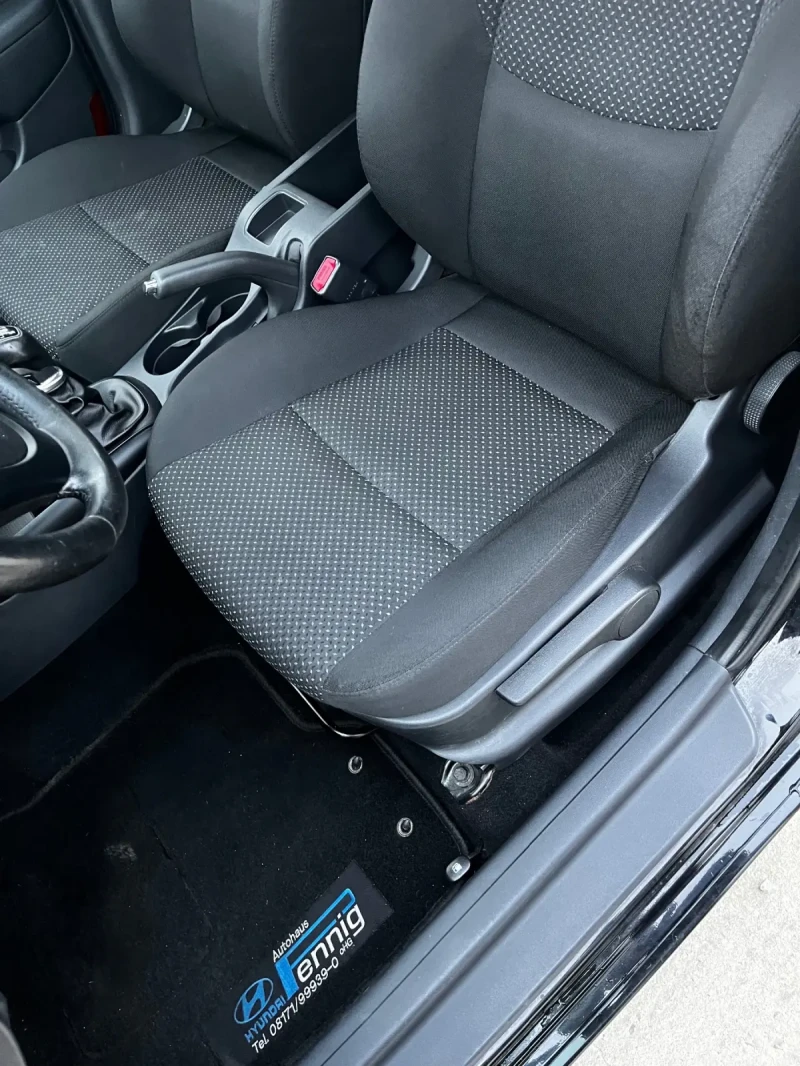 Hyundai I30 CW НОВ ВНОС Германия, снимка 11 - Автомобили и джипове - 52335612