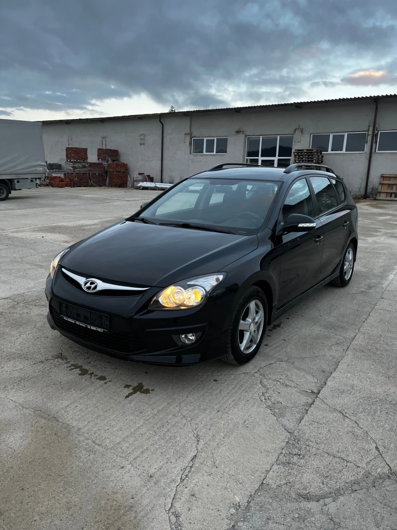 Hyundai I30 CW НОВ ВНОС Германия, снимка 3 - Автомобили и джипове - 52335612